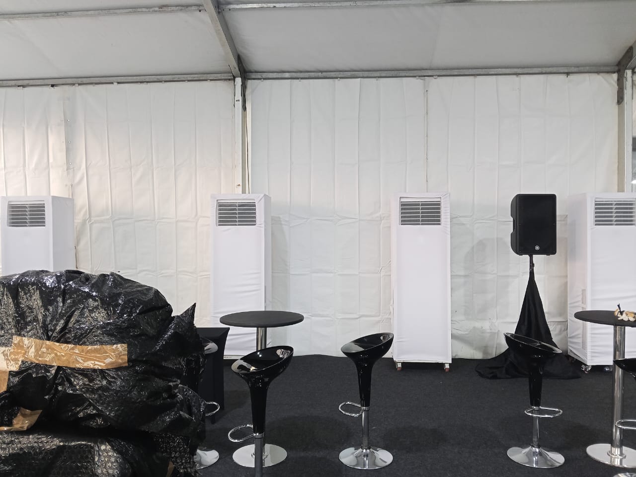 Sewa AC Standing 5 PK ,AC Portable Event Indoor ,Rental AC Daya Besar ,Sewa AC Standing 5 PK ,Rental AC Portable Event ,AC Standing Tanpa Instalasi