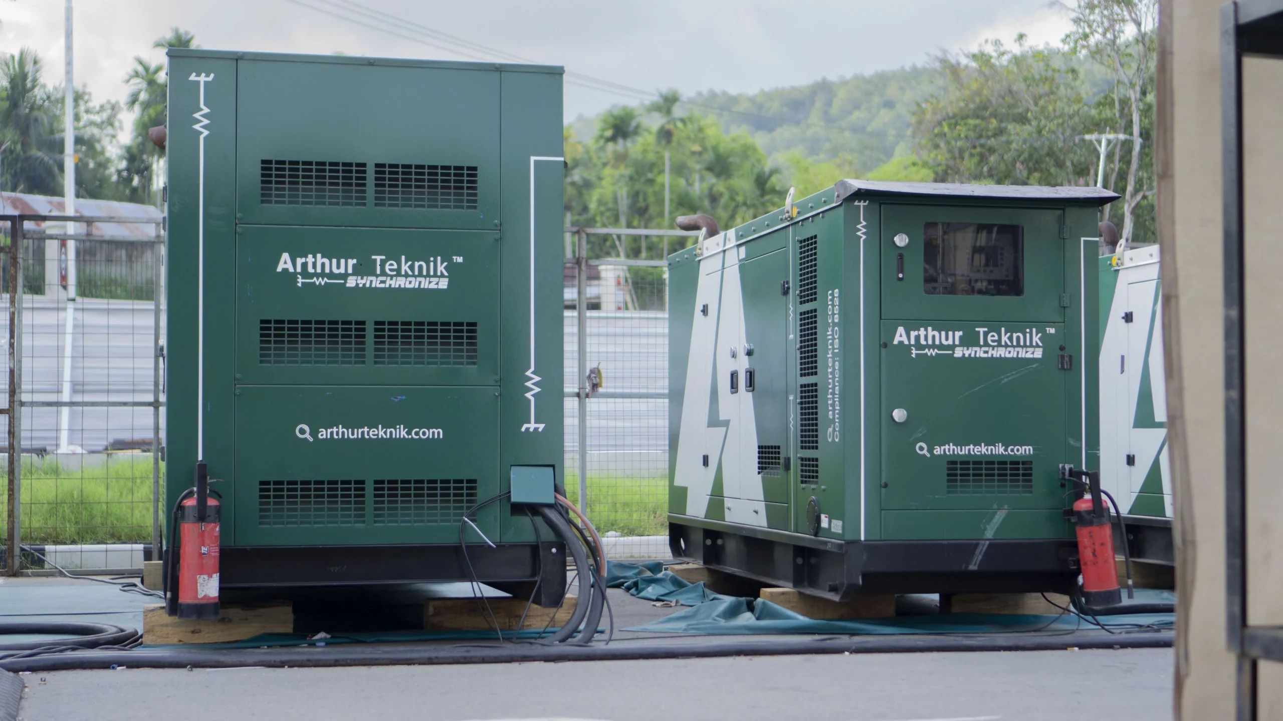 sewa genset singkron